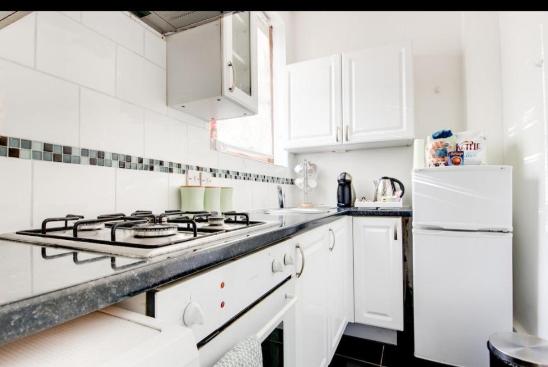 Hooton Apartment 1 Bed Kilnhurst المظهر الخارجي الصورة